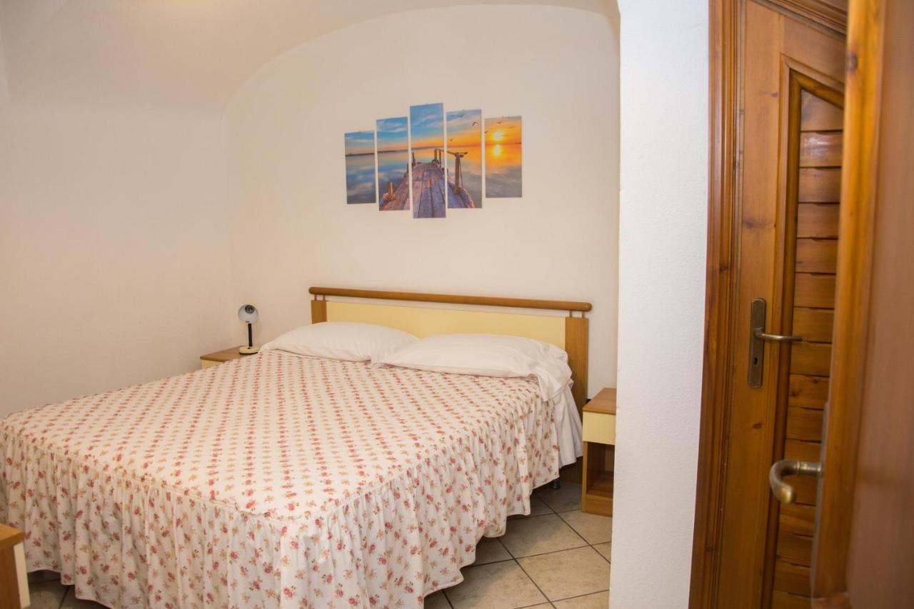 Hotel Villa Mena Forio di Ischia Exterior foto